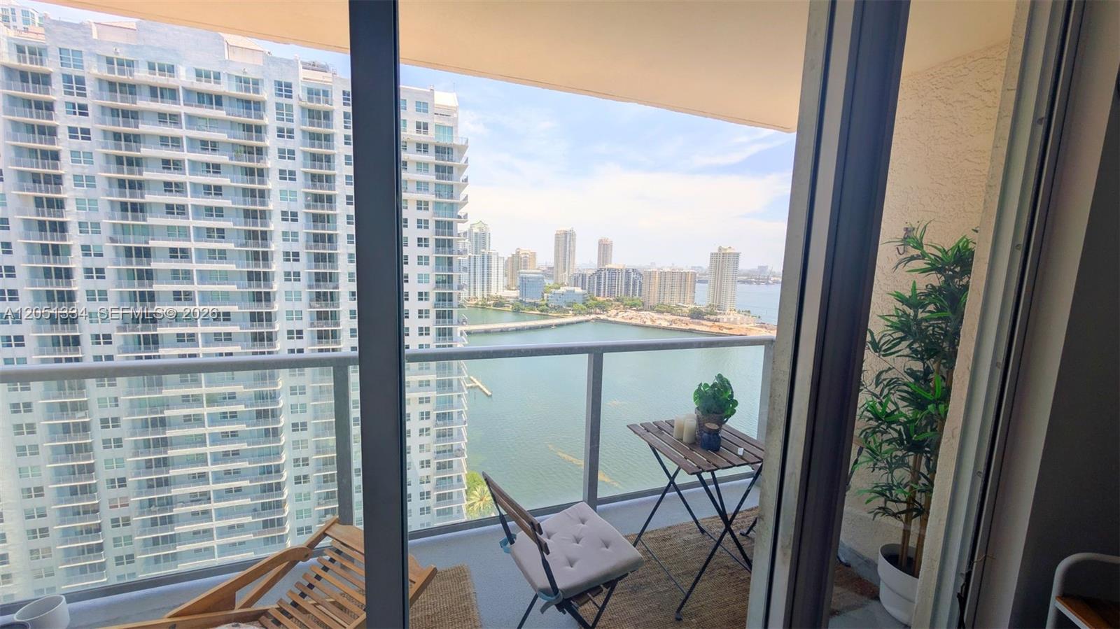1155 Brickell Bay Dr # 2508, Miami FL 33131