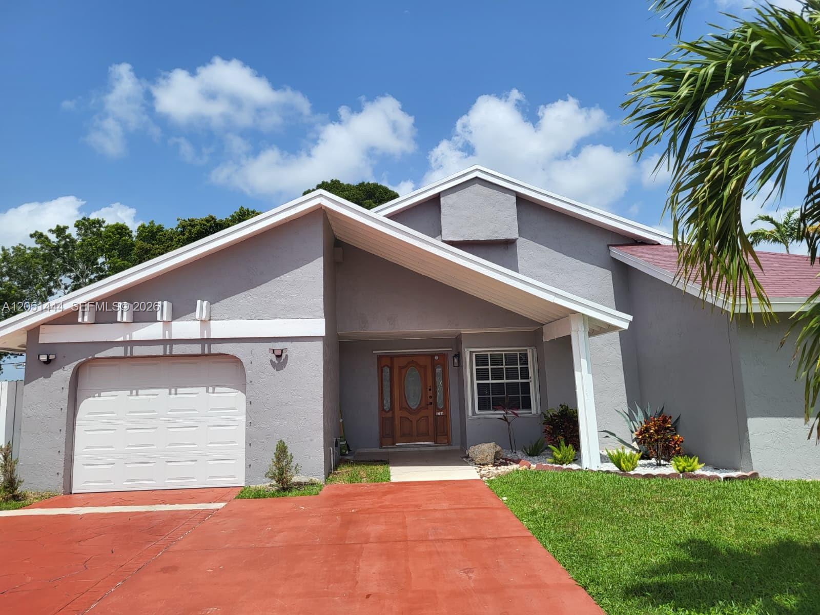 6760 SW 156th Ct, Miami FL 33193