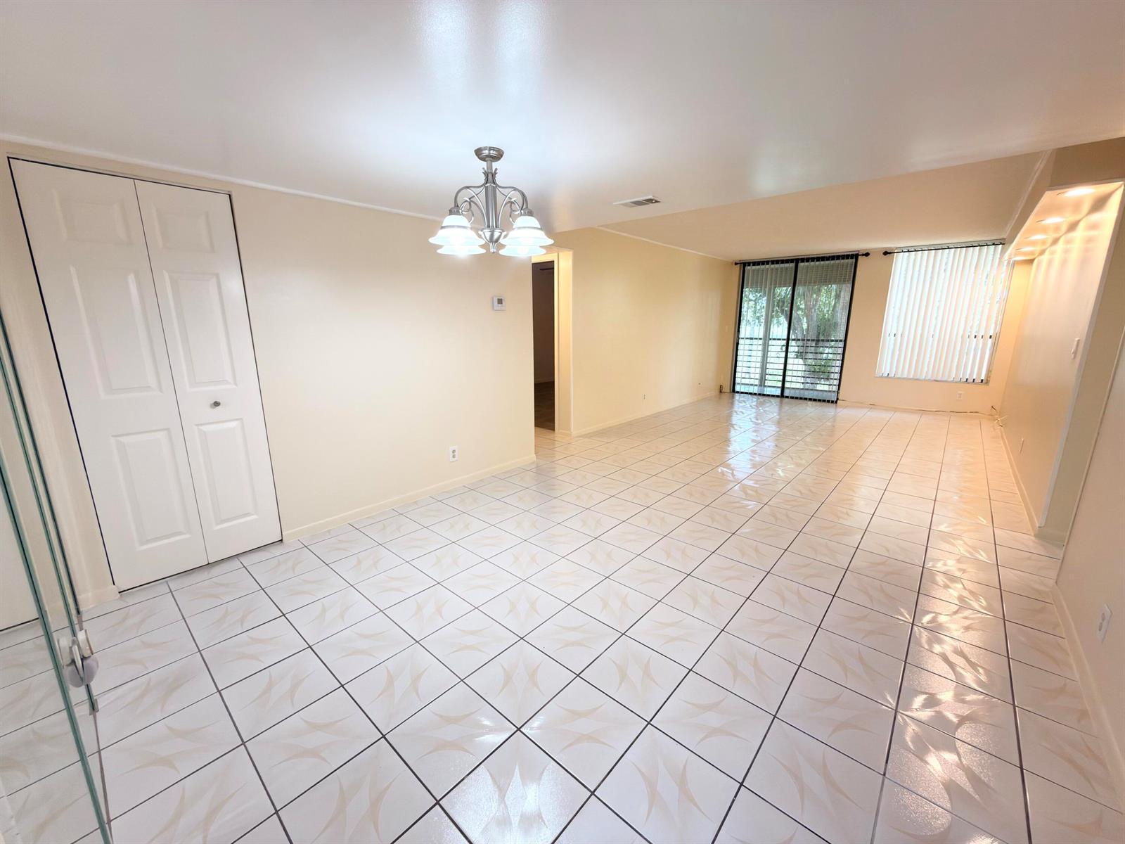 7650 W Mcnab Road # 210, Tamarac FL 33321