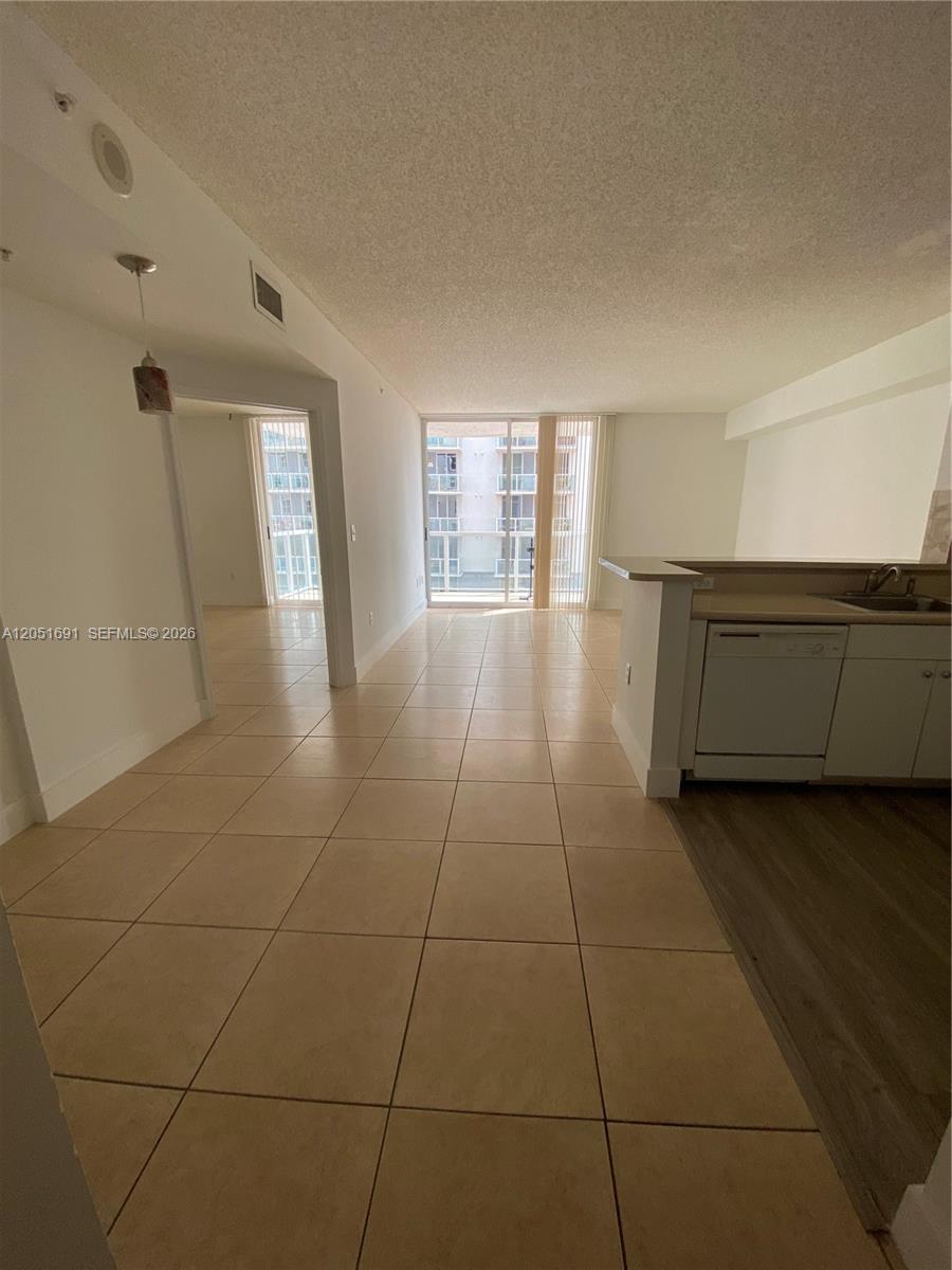 5085 NW 7th St # 810, Miami FL 33126