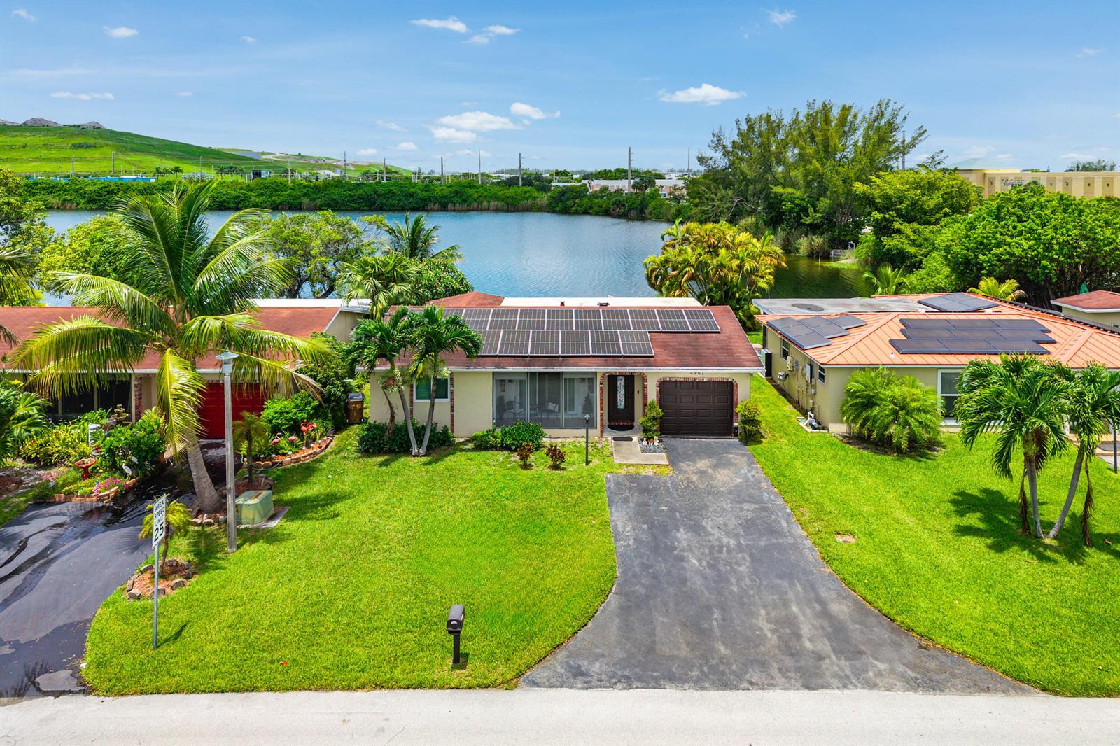 4901 NW 18th Avenue, Deerfield Beach FL 33064