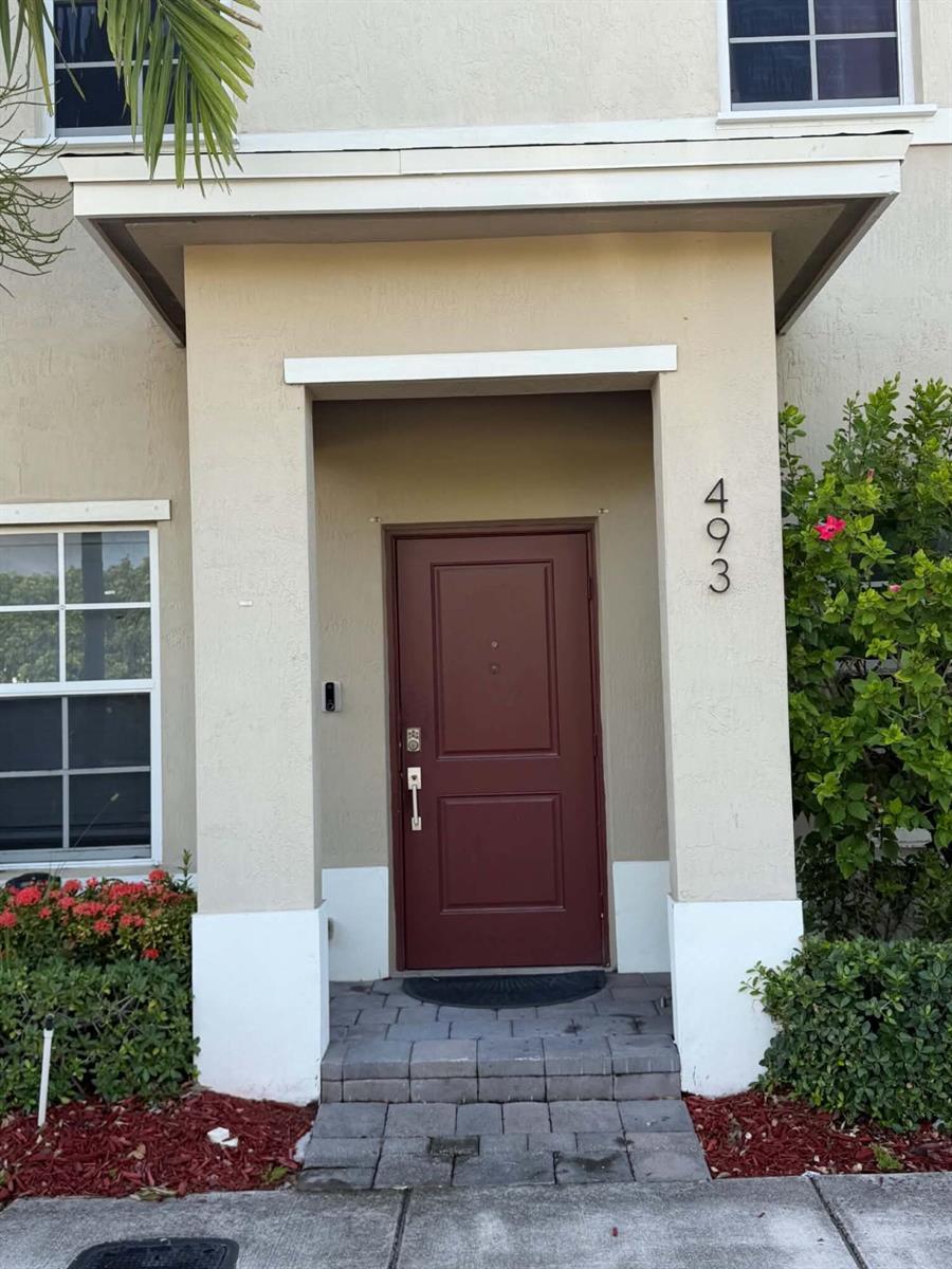 493 NE 5th Place, Florida City FL 33034