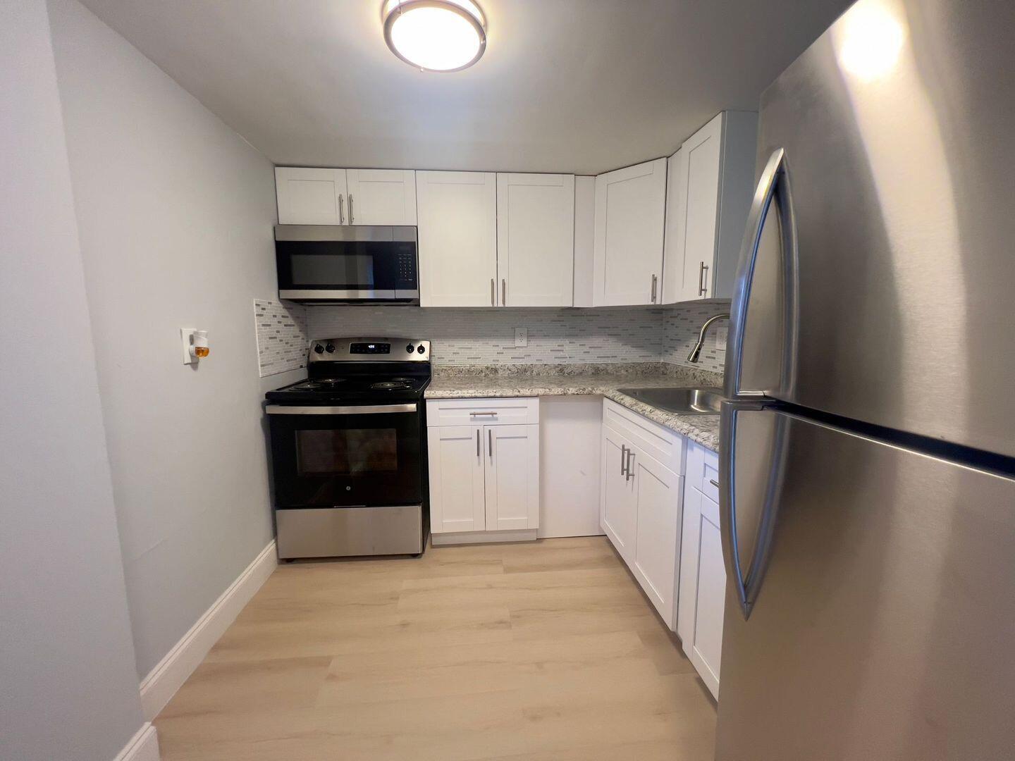 665 Glouchester # 2, Boca Raton FL 33487