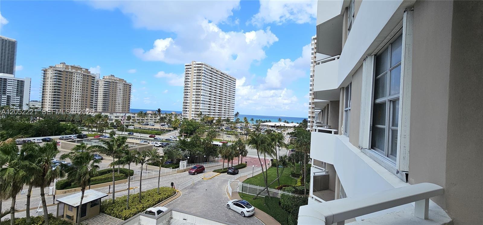 1985 S Ocean Dr # 5D, Hallandale Beach FL 33009