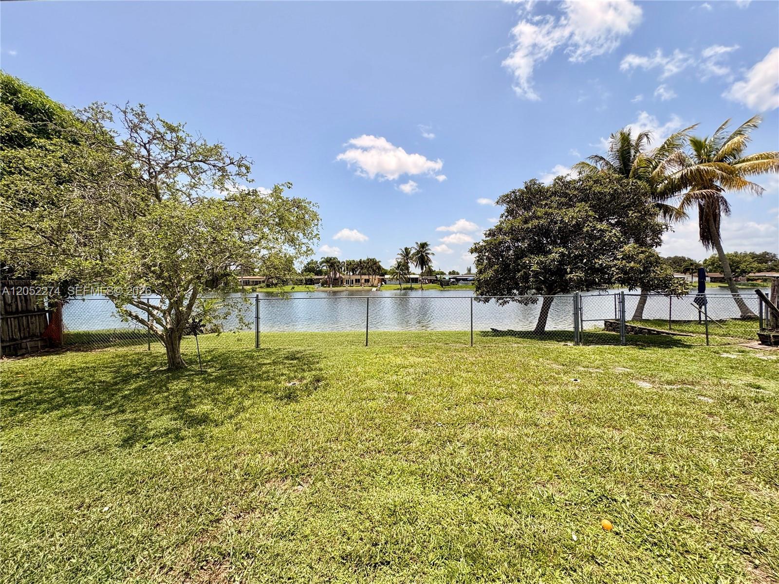 8220 NW 15th St, Pembroke Pines FL 33024