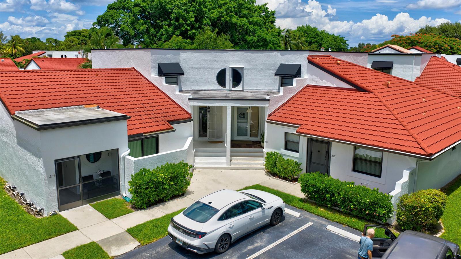 223 NW 36th Avenue, Deerfield Beach FL 33442