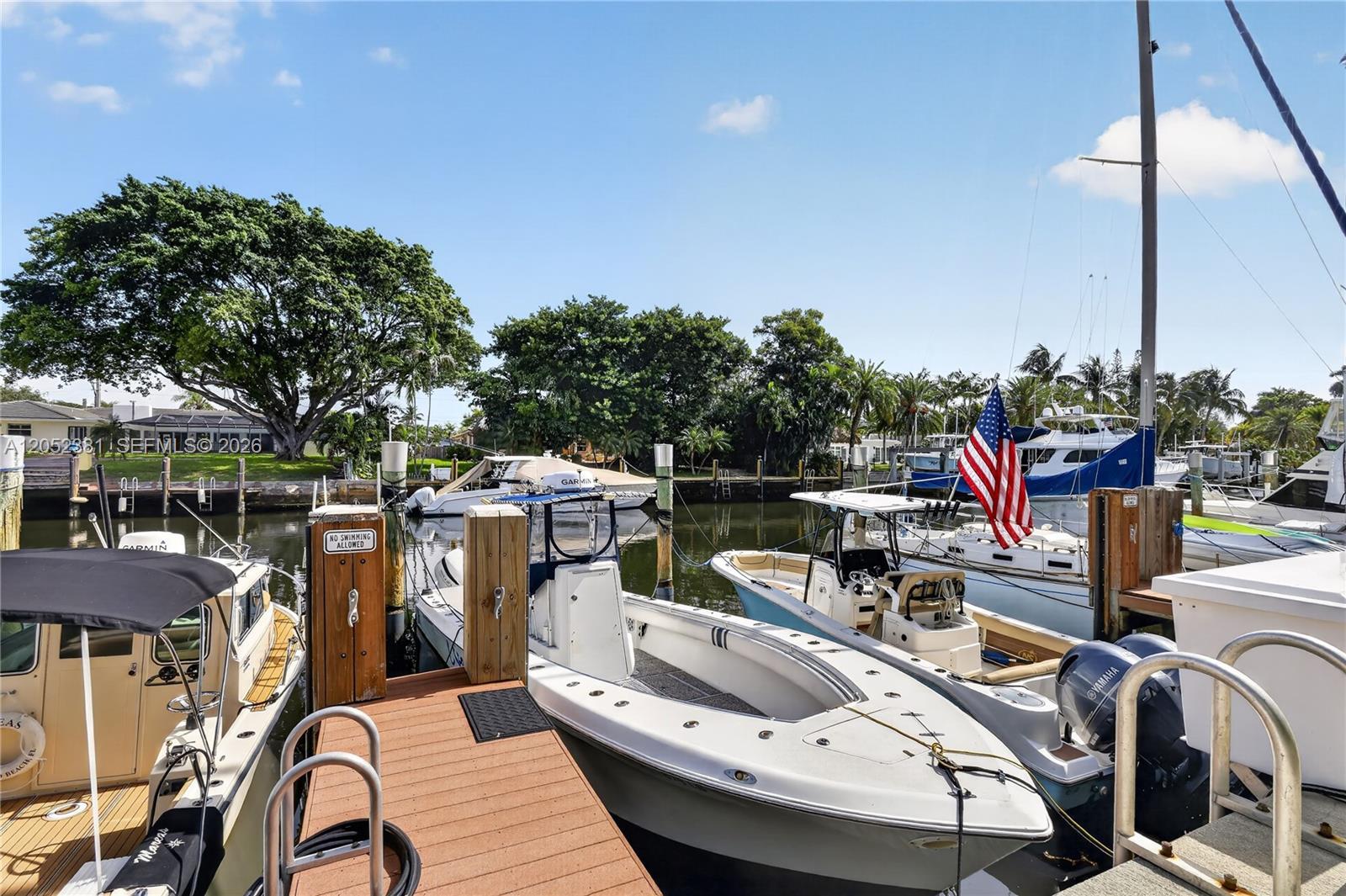 2561 NE 15th St, Pompano Beach FL 33062