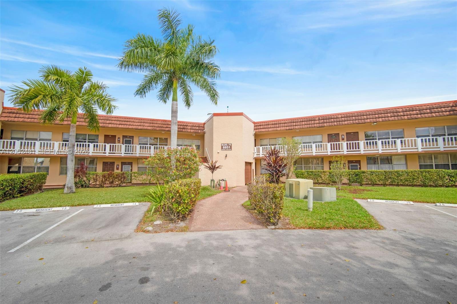8851 Sunrise Lakes Blvd # 116, Sunrise FL 33322