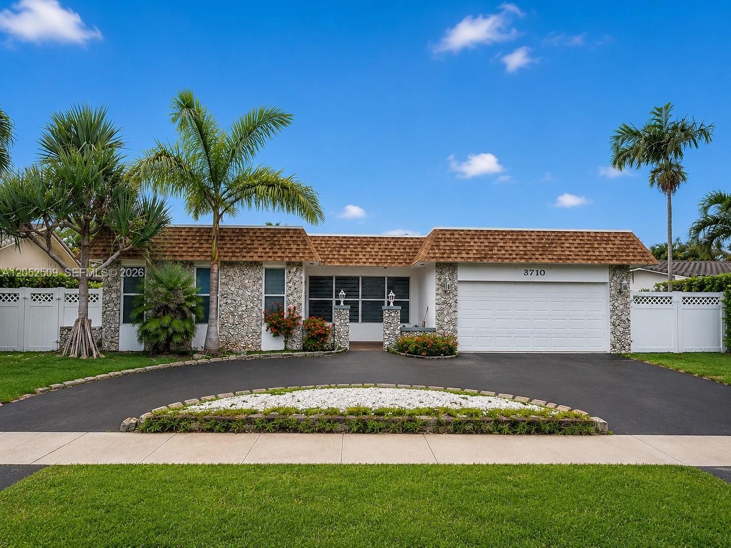 3710 N 54th Ave, Hollywood FL 33021