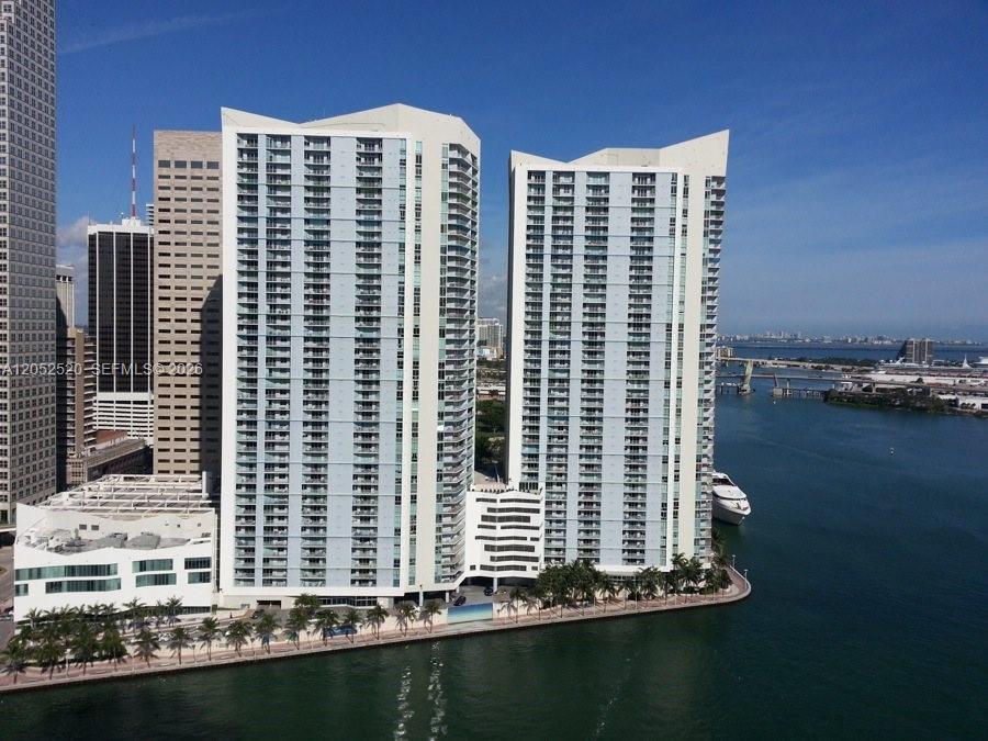 335 S Biscayne Blvd # 3507, Miami FL 33131