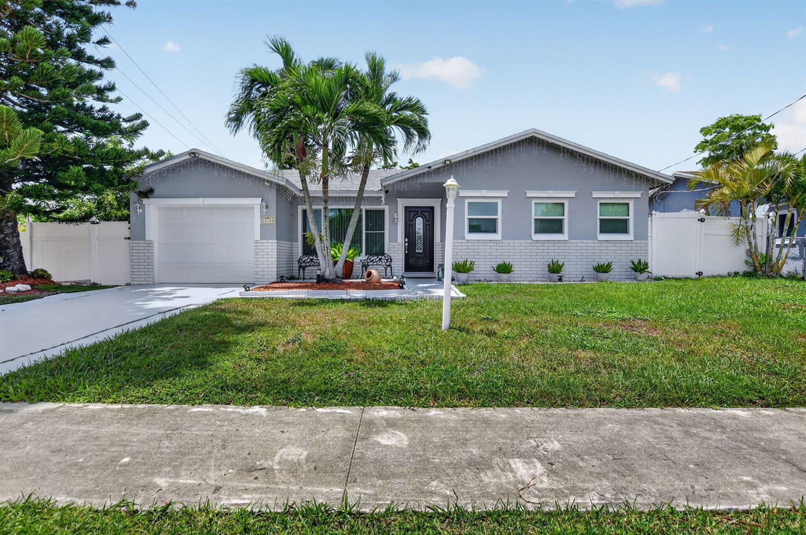 22305 SW 57th Avenue, Boca Raton FL 33428