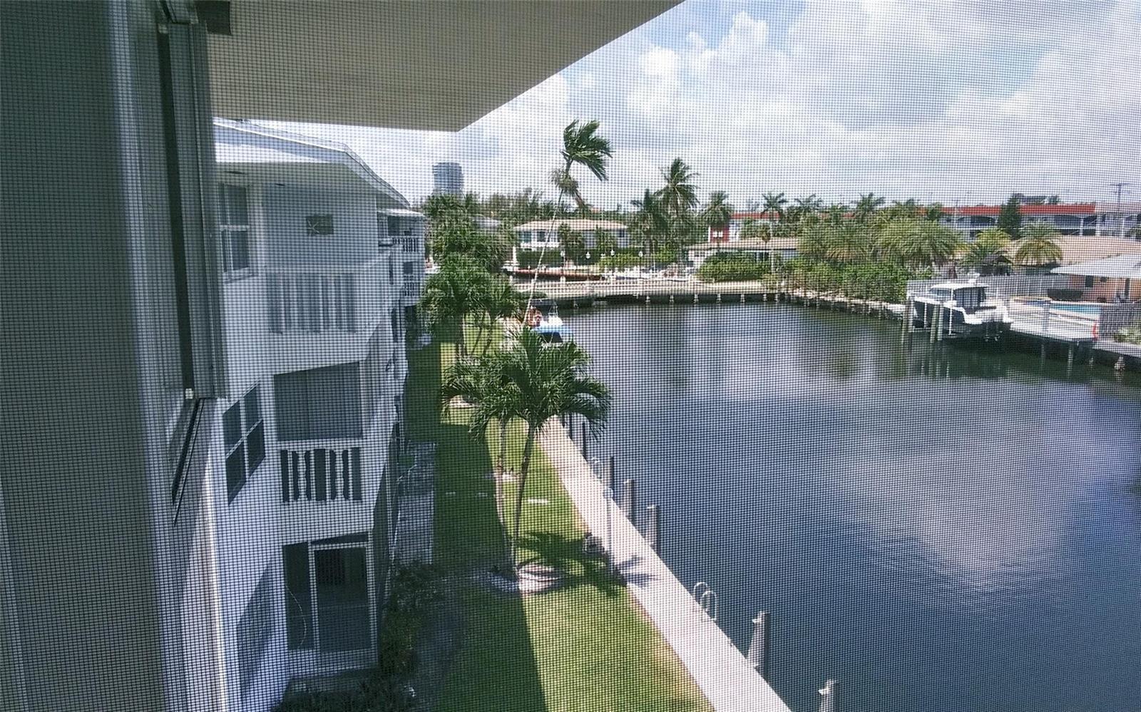 460 Paradise Isle Boulevard # 301, Hallandale Beach FL 33009