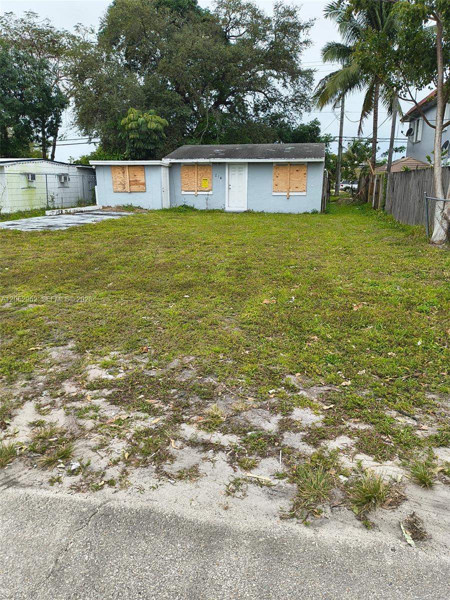 214 N 61st Ter, Hollywood FL 33024