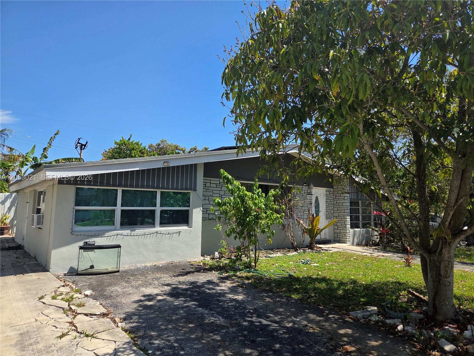 19631 NE 12th Ct, Miami FL 33179