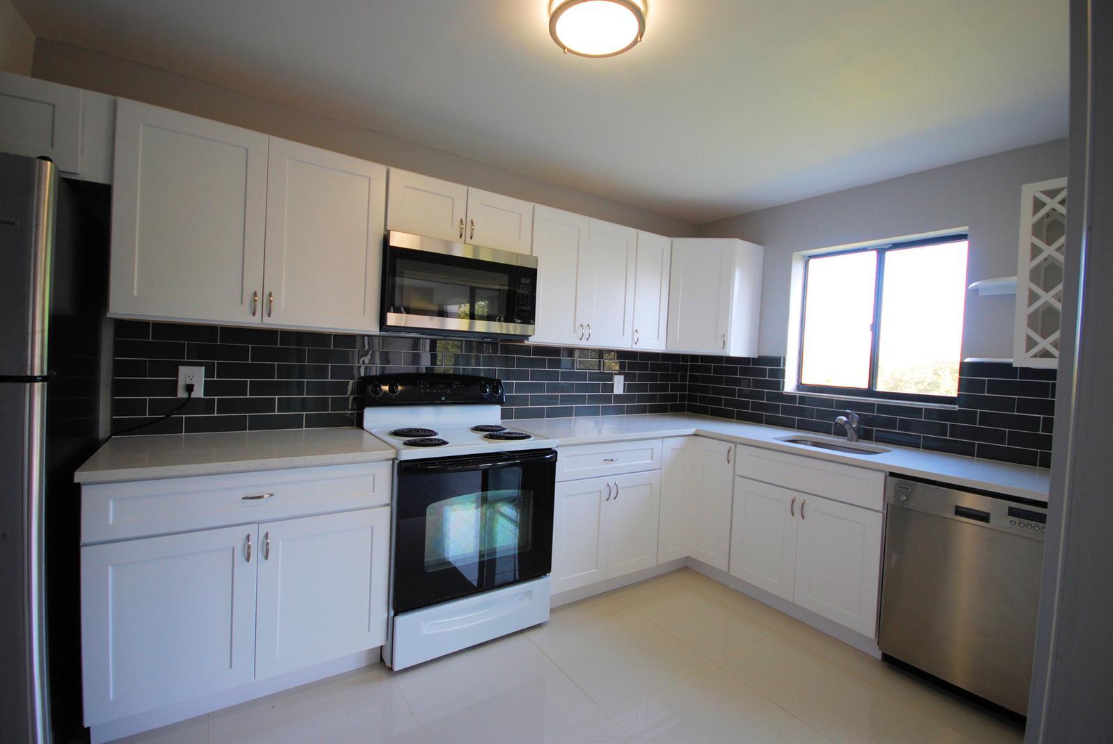 5917 Via Vermilya # 308, Lake Worth FL 33462