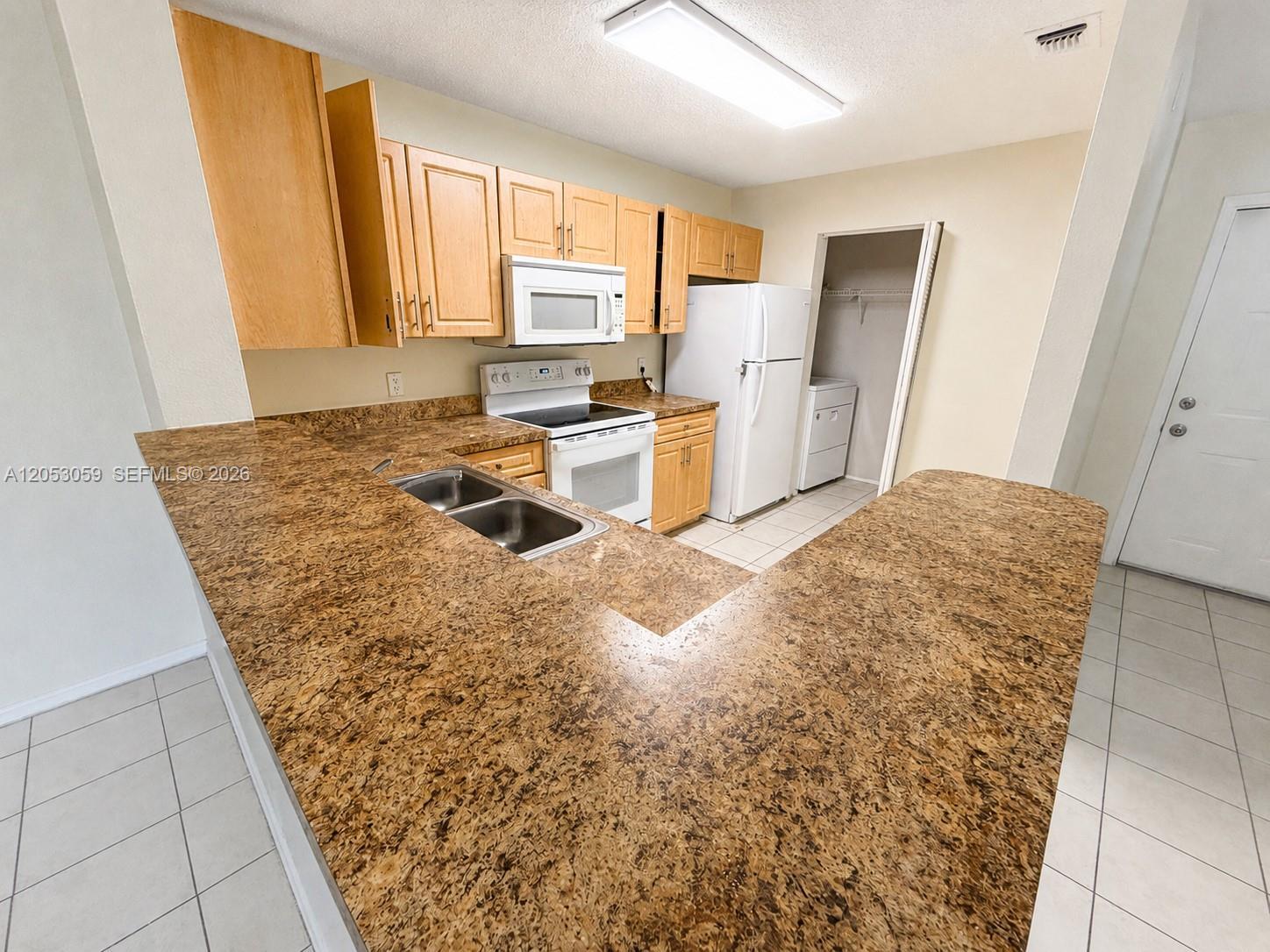 11211 W Atlantic Blvd # 108, Coral Springs FL 33071