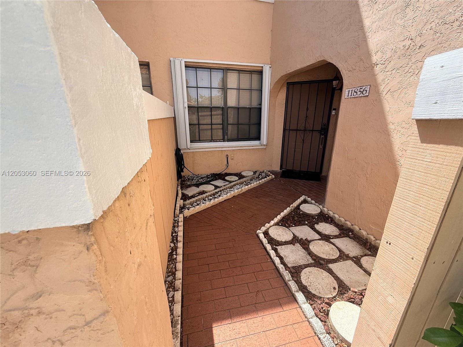 11856 NW 11th St # 11856, Pembroke Pines FL 33026