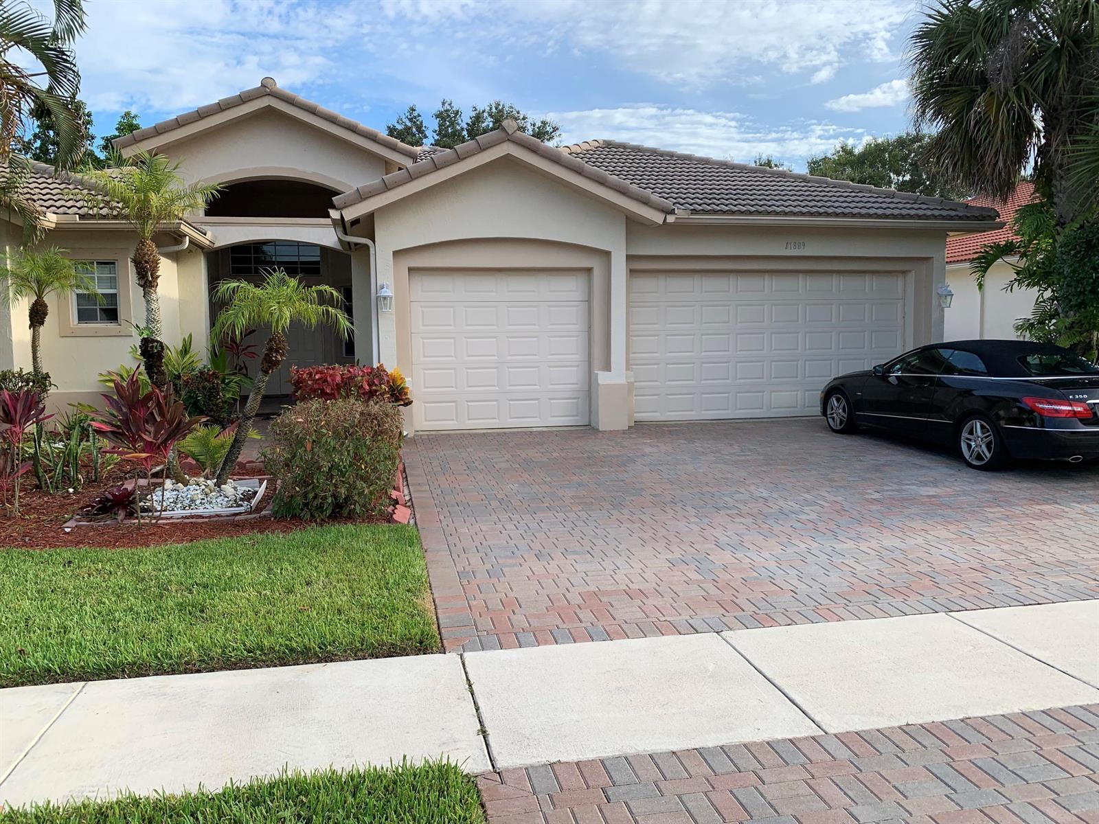 11889 Osprey Point CIRCLE Circle, Wellington FL 33449