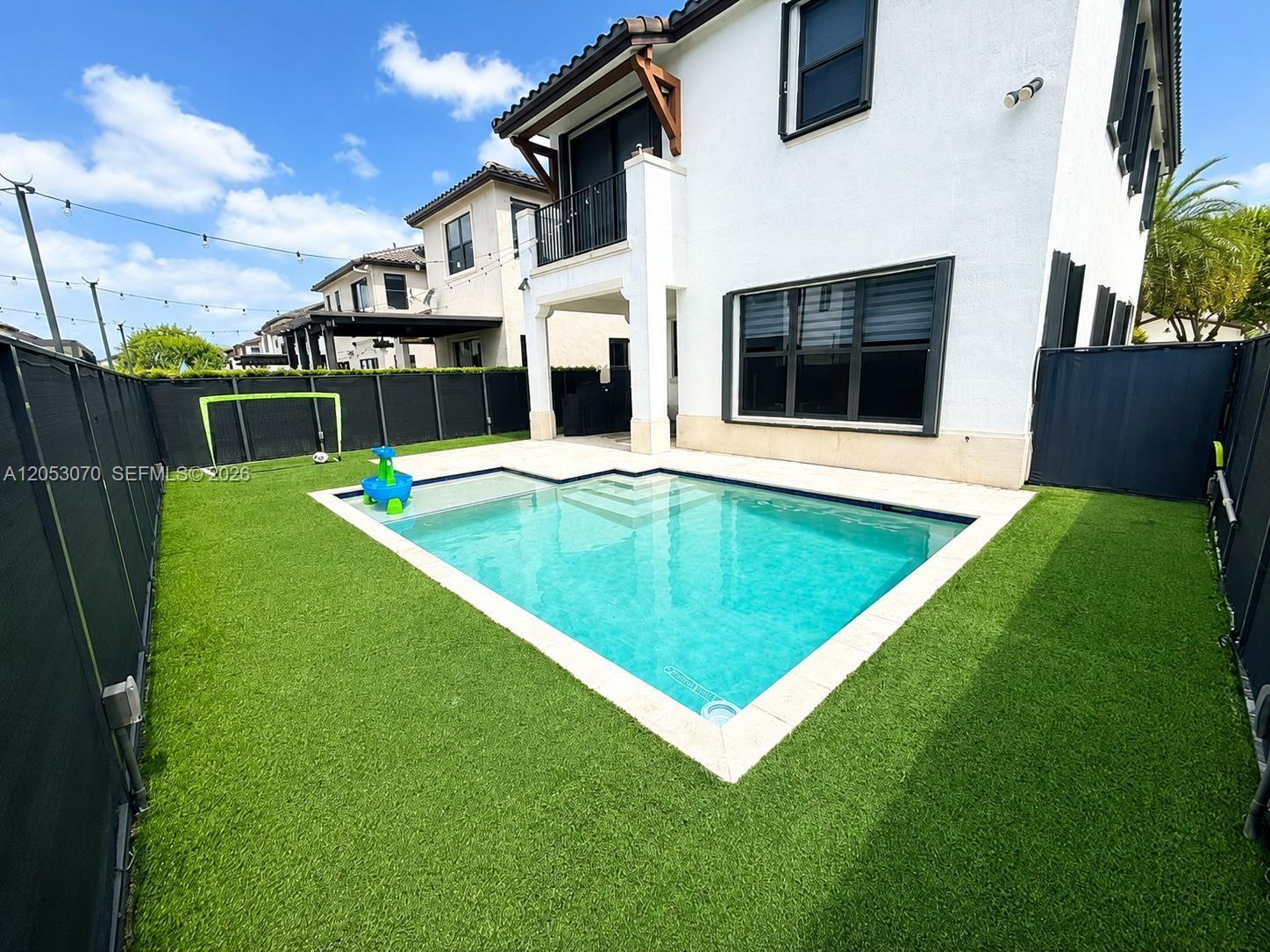 3258 W 99th Pl, Hialeah FL 33018