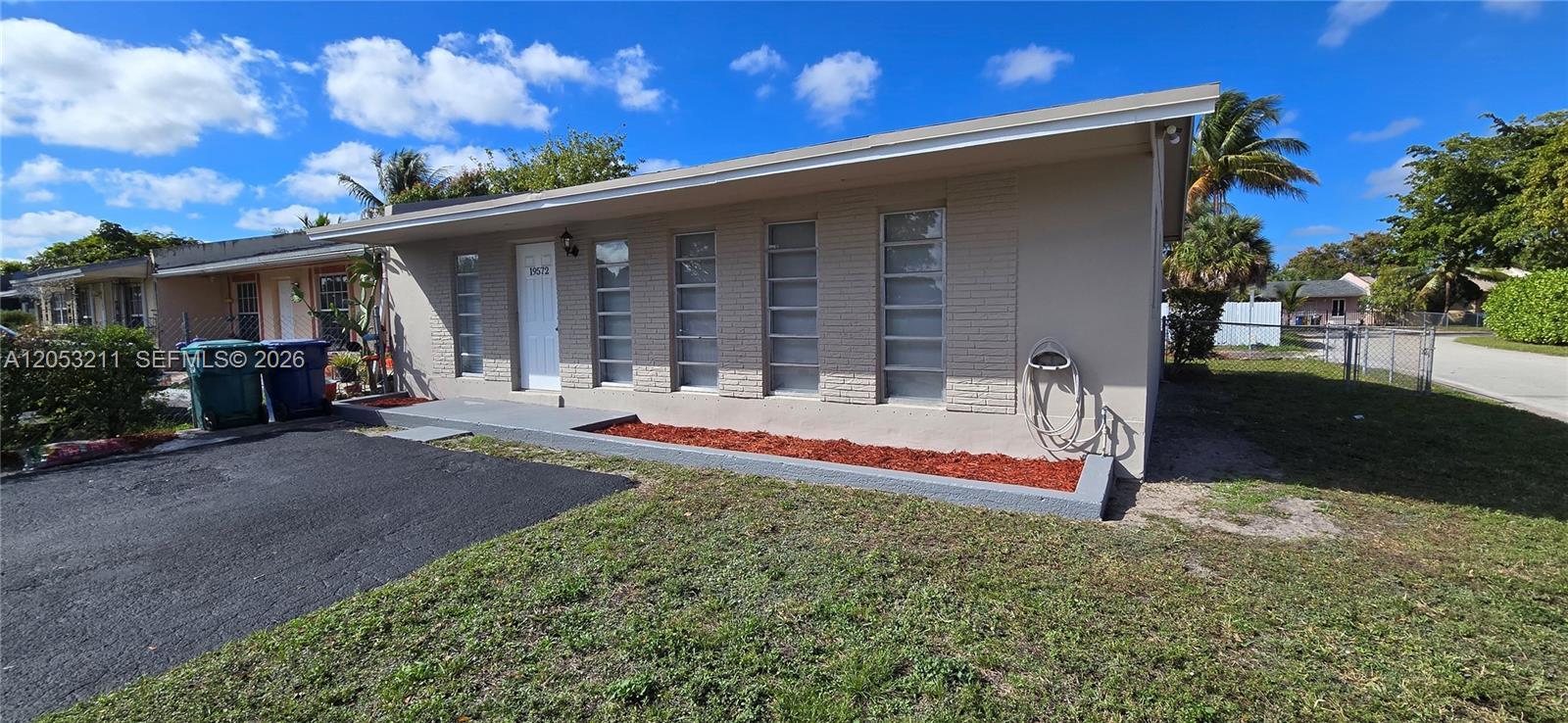 19572 NW 29th Pl # 19572, Miami Gardens FL 33056