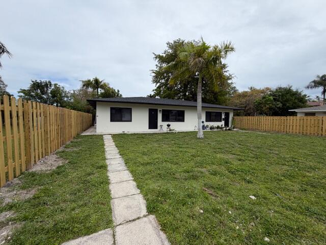 53 NE 16th Place, Fort Lauderdale FL 33305