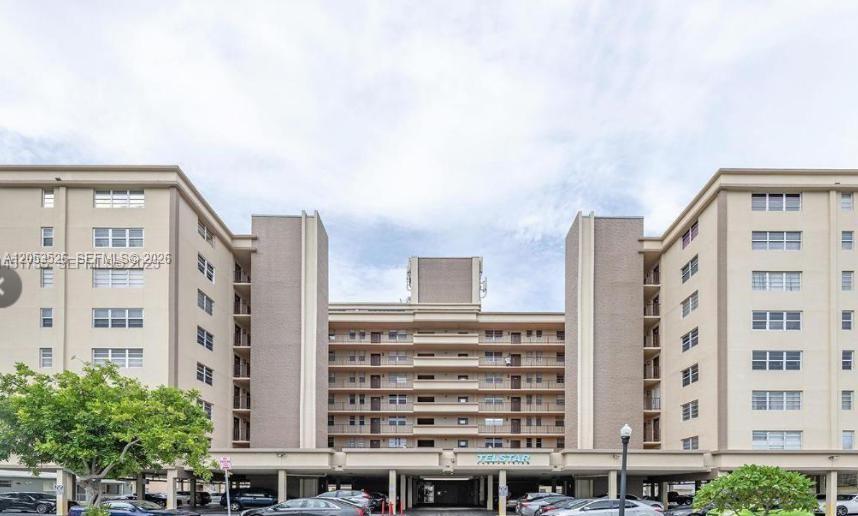 1811 Jefferson St # 210, Hollywood FL 33020