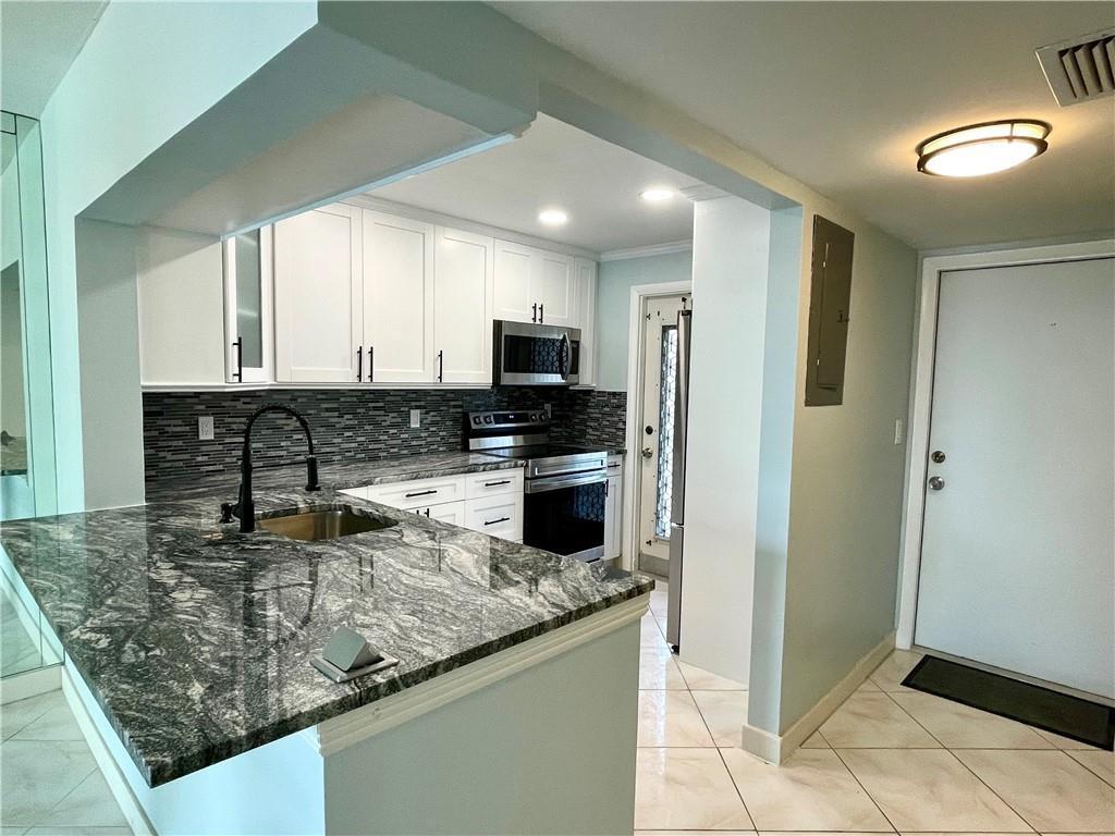 801 N OCEAN Boulevard # 202, Pompano Beach FL 33062
