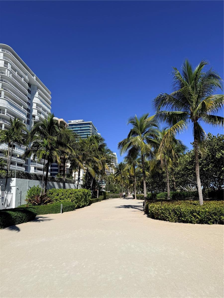10185 Collins Ave # 1220, Bal Harbour FL 33154