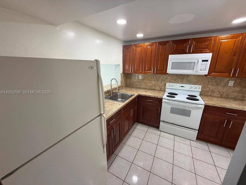 11780 SW 18th St # 2, Miami FL 33175