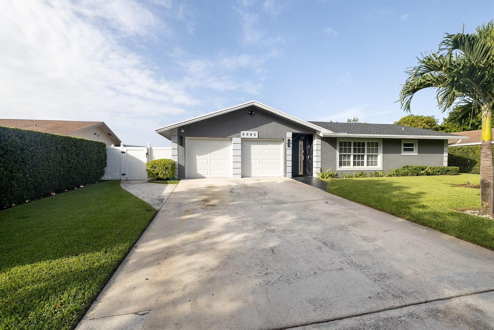 2045 Pinehurst Drive, West Palm Beach FL 33407