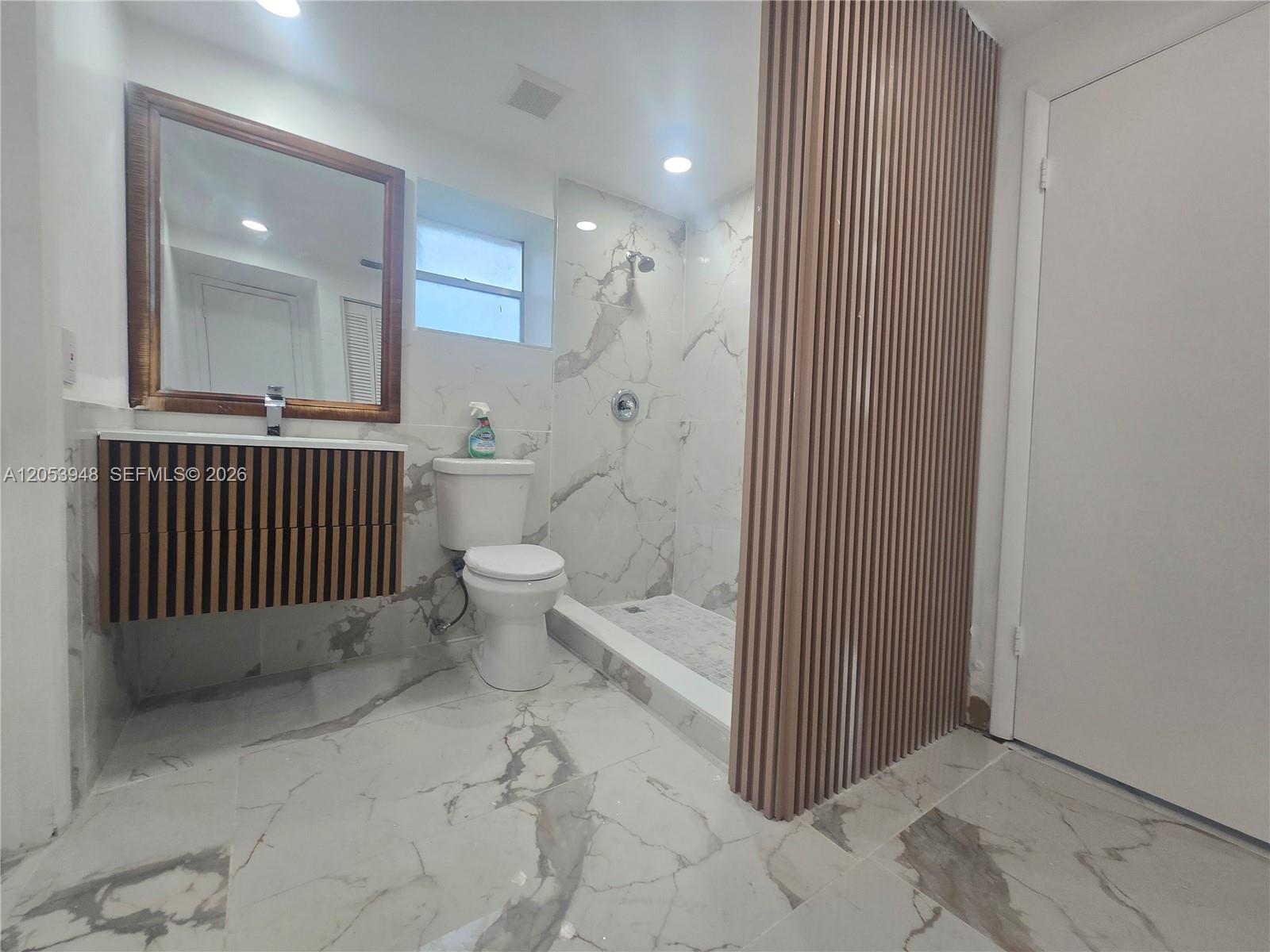 6070 W 18th Ave # 213, Hialeah FL 33012