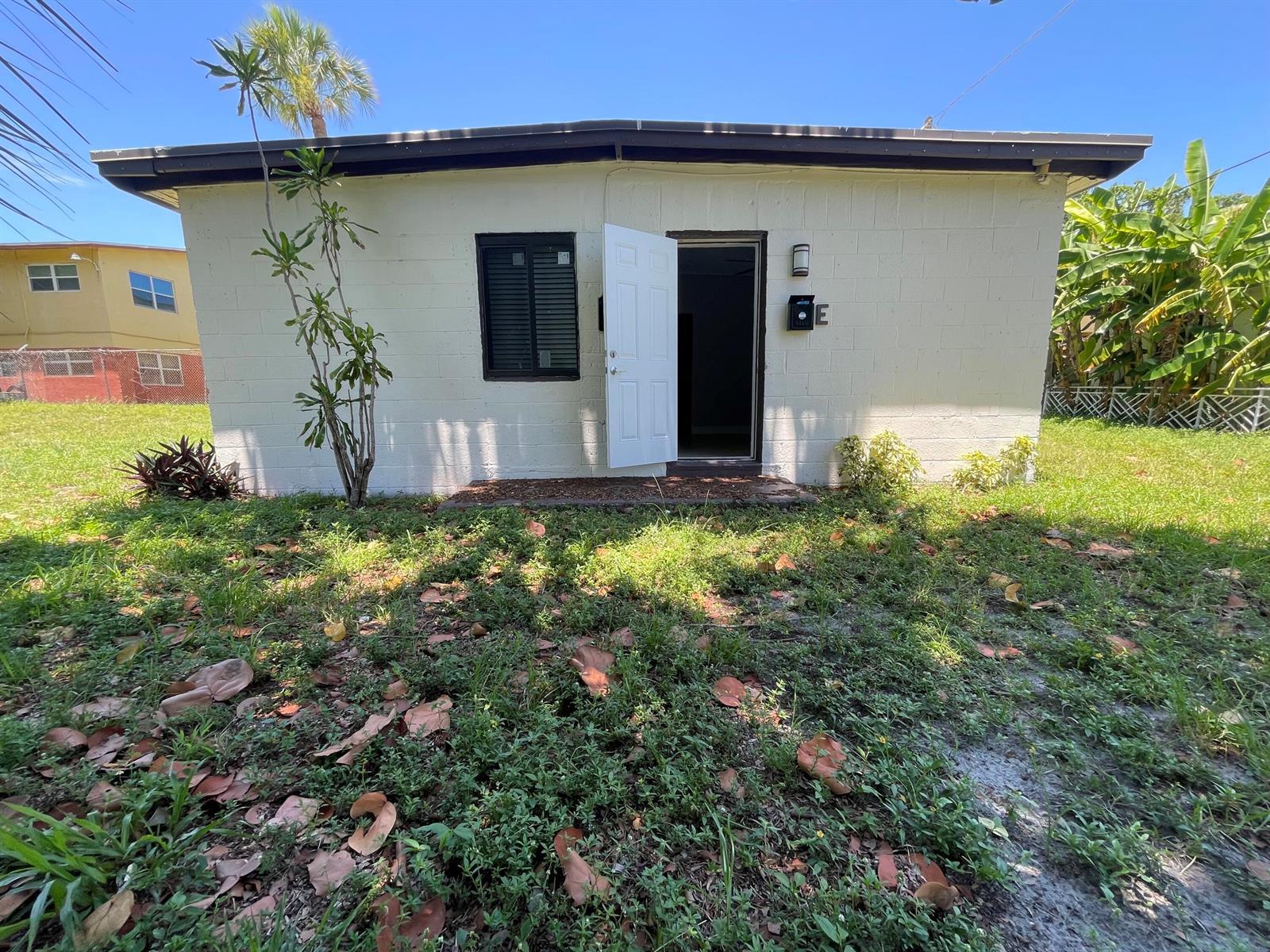 103 NW 7th Avenue, Pompano Beach FL 33060