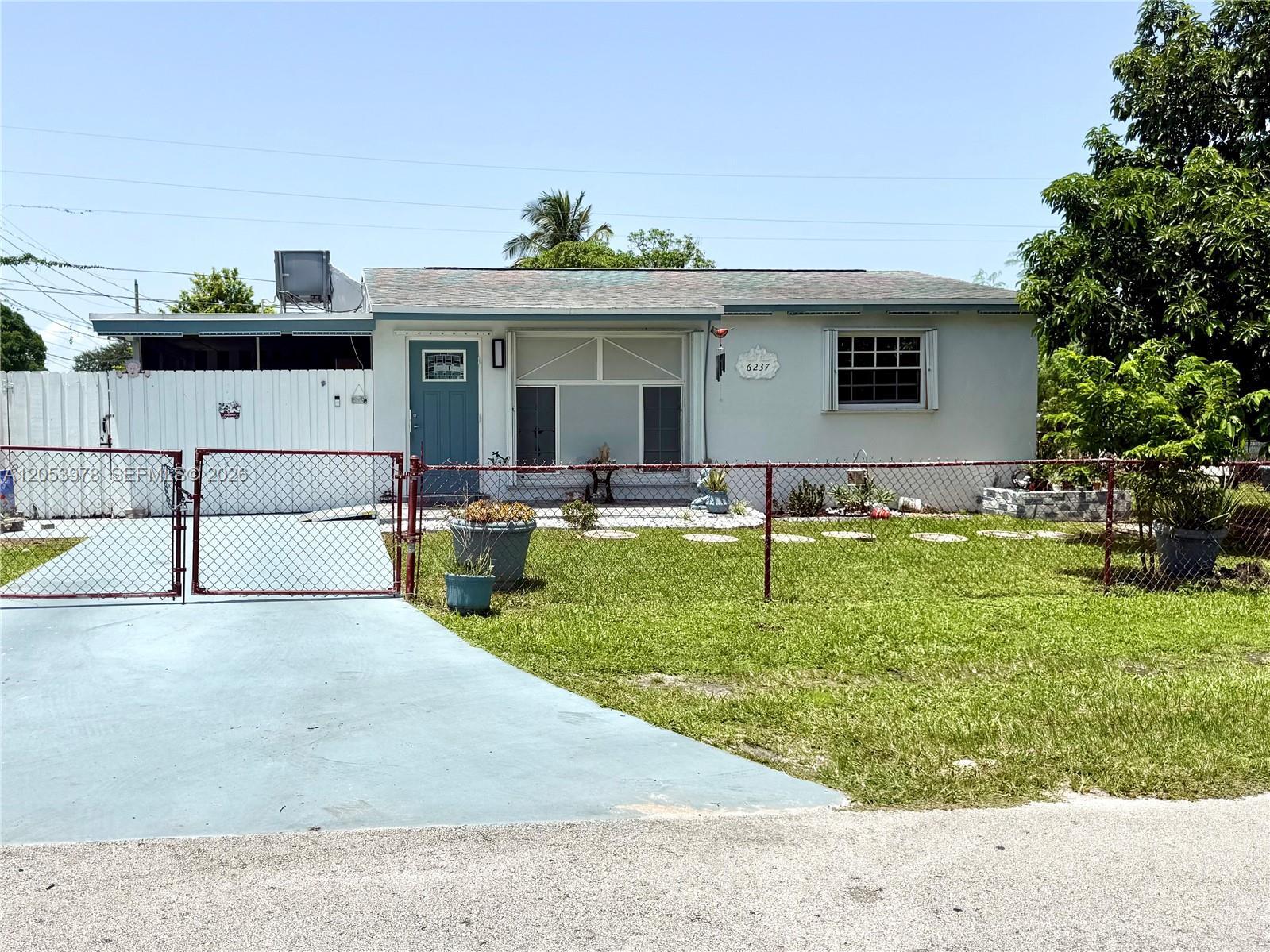 6237 SW 23rd St, Miramar FL 33023