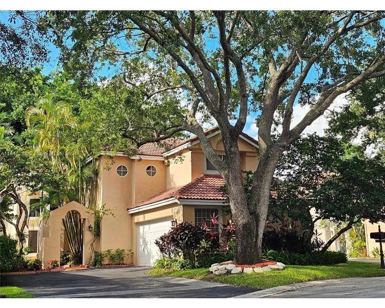 10091 NW 5 Street, Plantation FL 33324