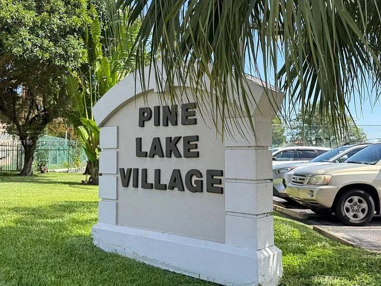 8881 Fontainebleau Blvd # 107, Miami FL 33172