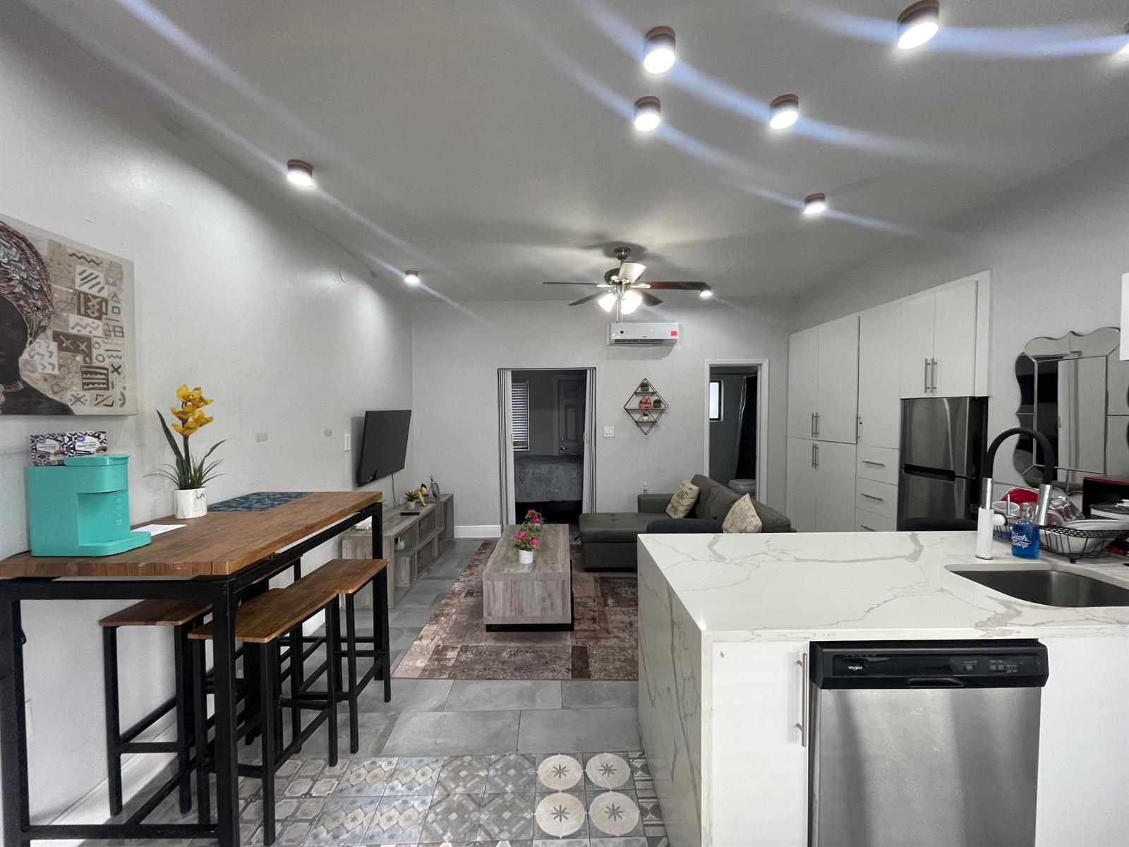 824 NE 4TH Street # 4, Fort Lauderdale FL 33301