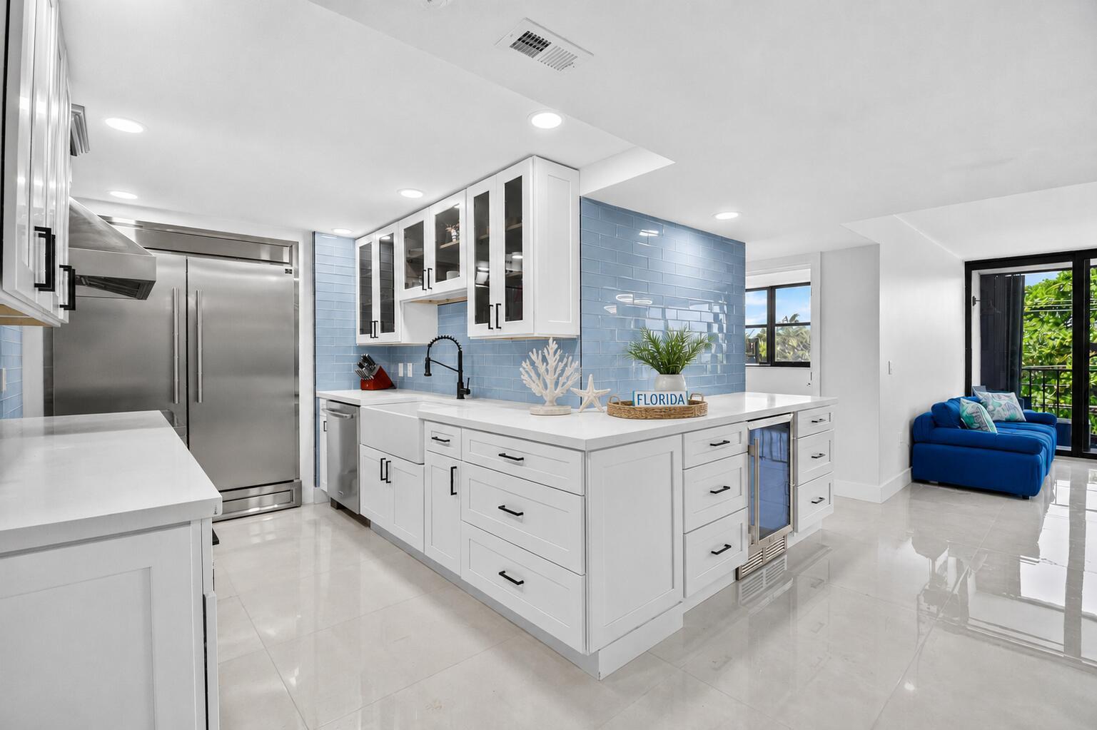 5600 N Flagler Drive Unit 207, West Palm Beach FL 33407