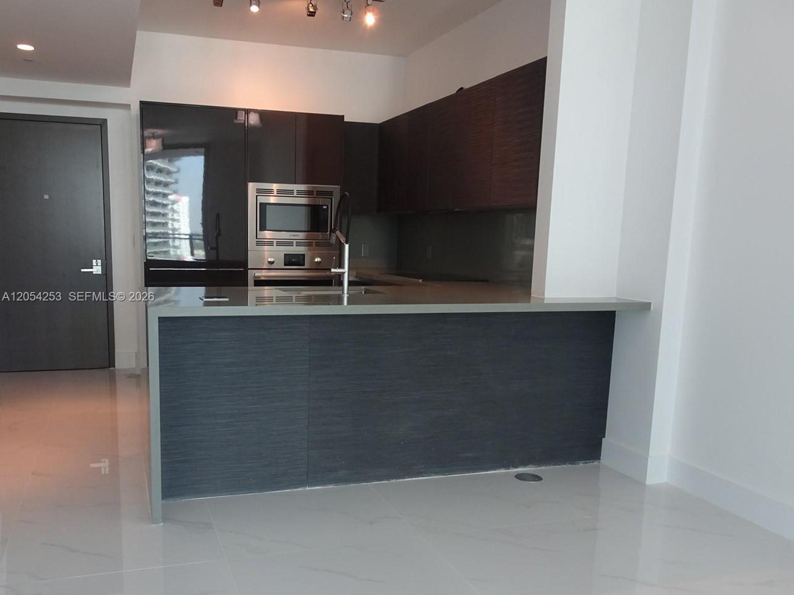 1080 Brickell Ave # 1607, Miami FL 33131