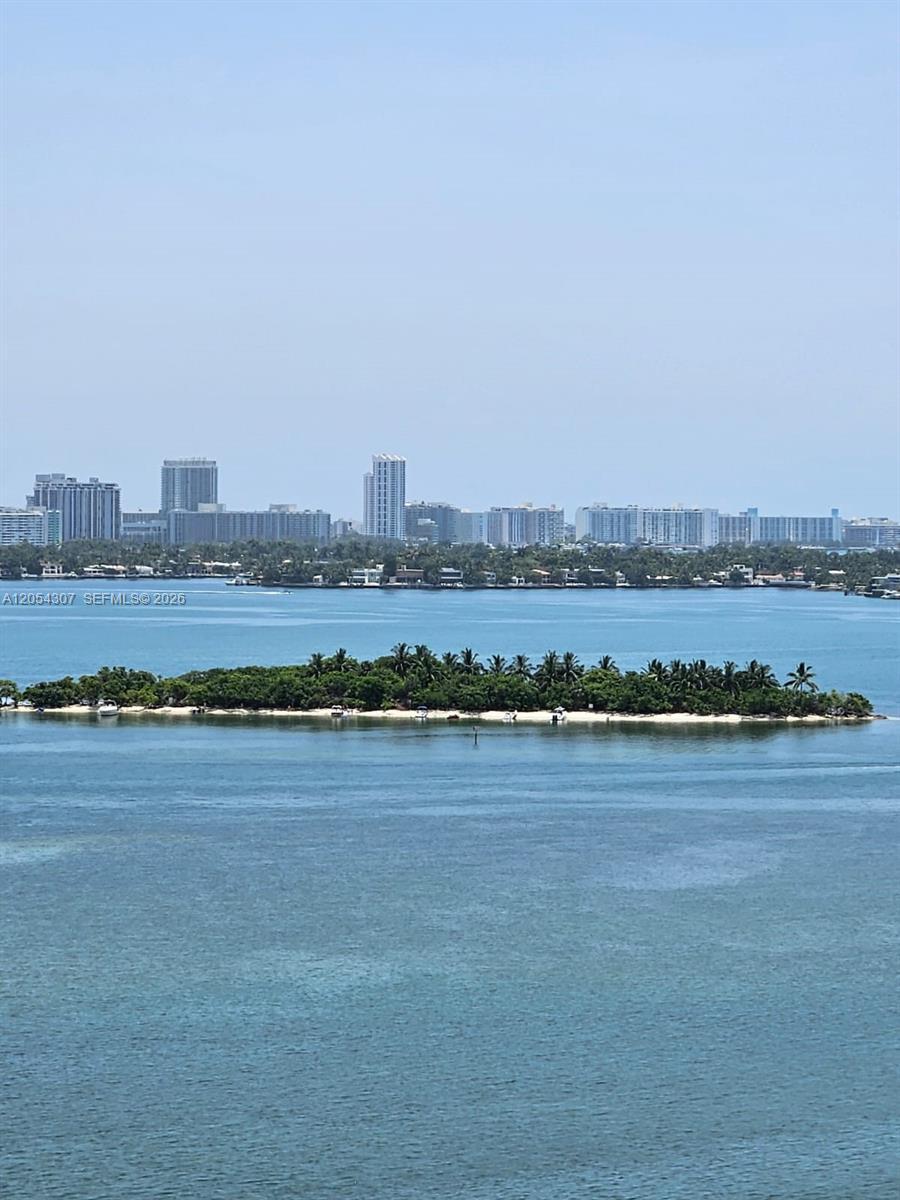 700 NE 26 # 1104, Miami FL 33137