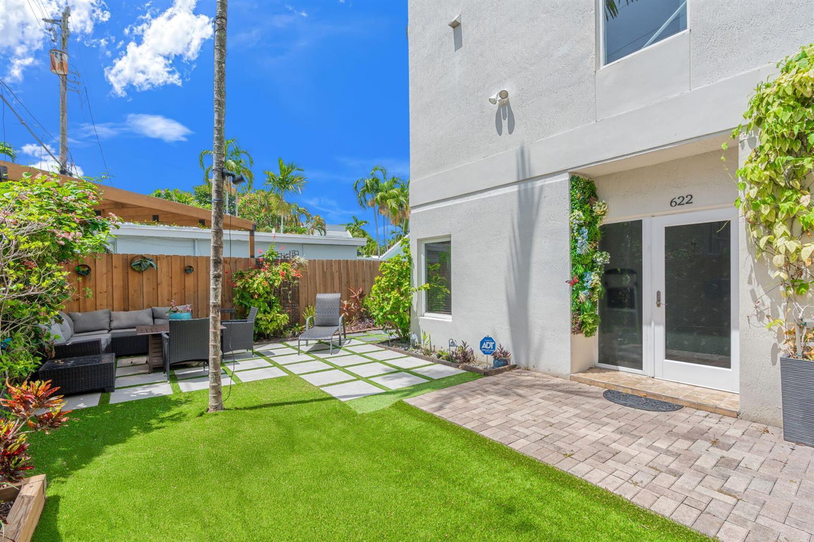 622 NE 10th Avenue, Fort Lauderdale FL 33304