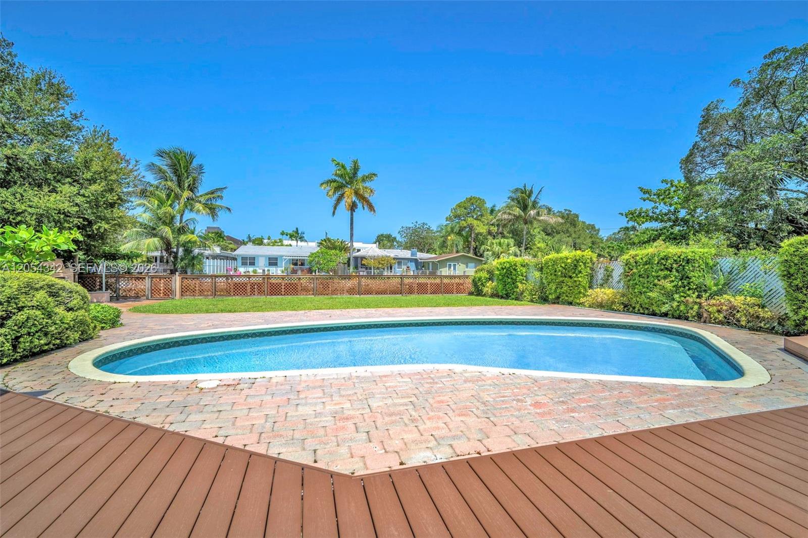 800 SW 8th Ter, Fort Lauderdale FL 33315