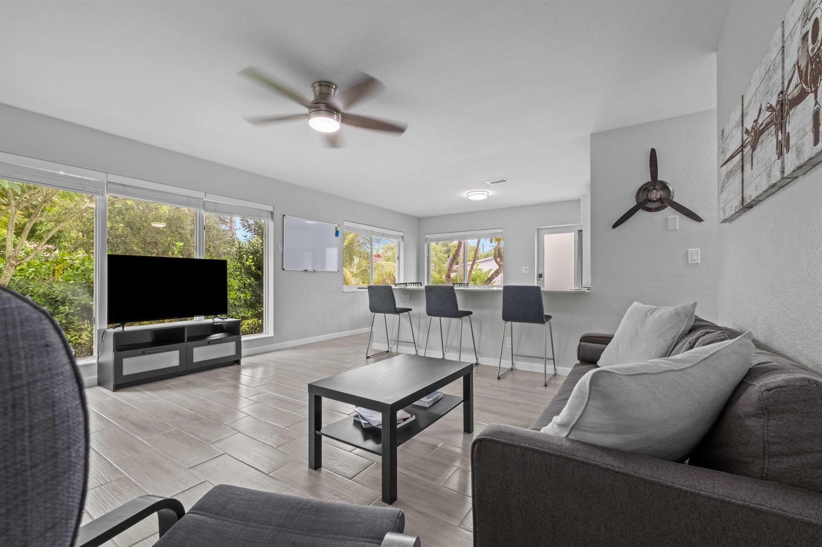 1007 NE 9th Court, Pompano Beach FL 33060