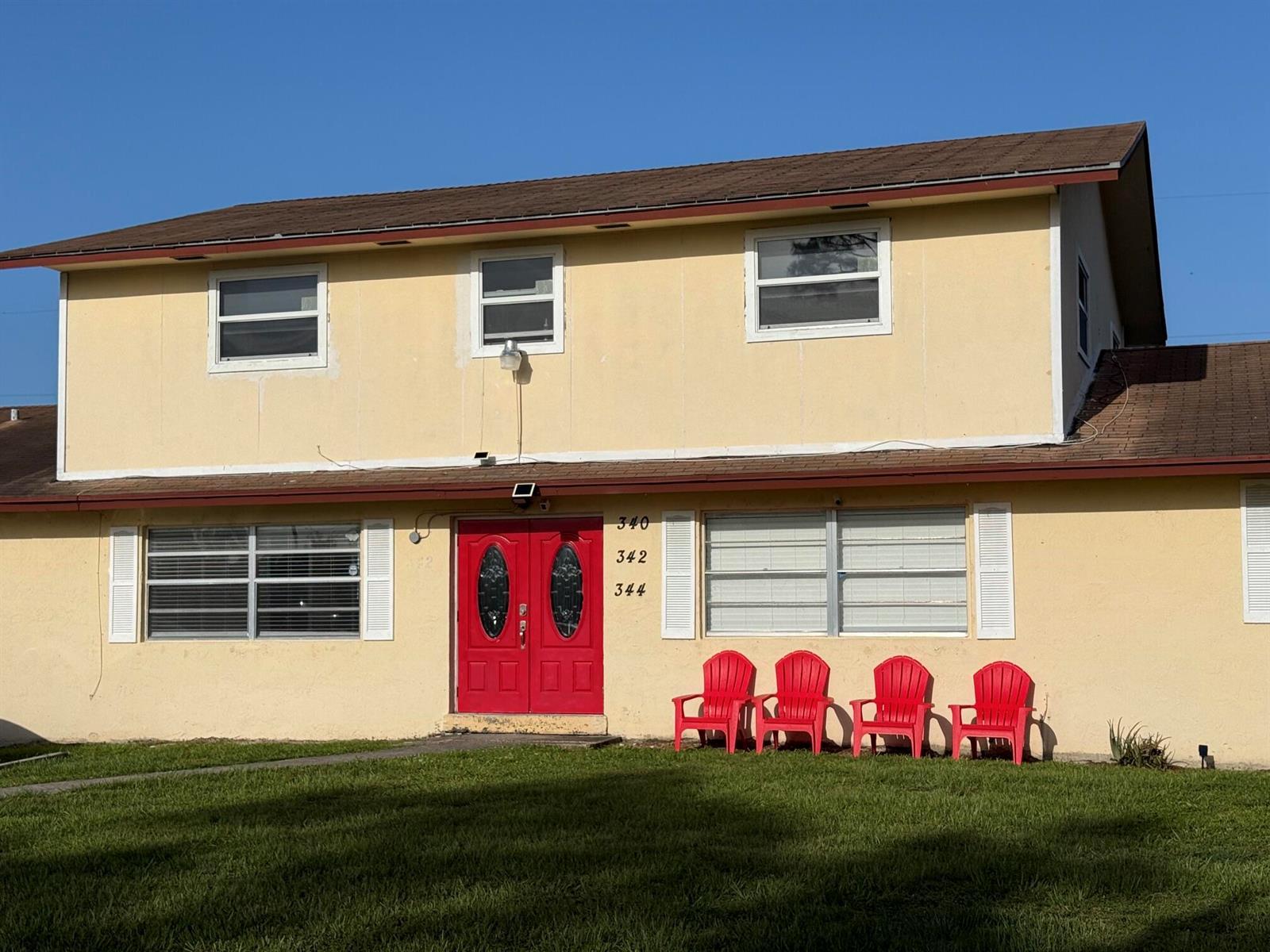 340 Walker Avenue, FL 33463
