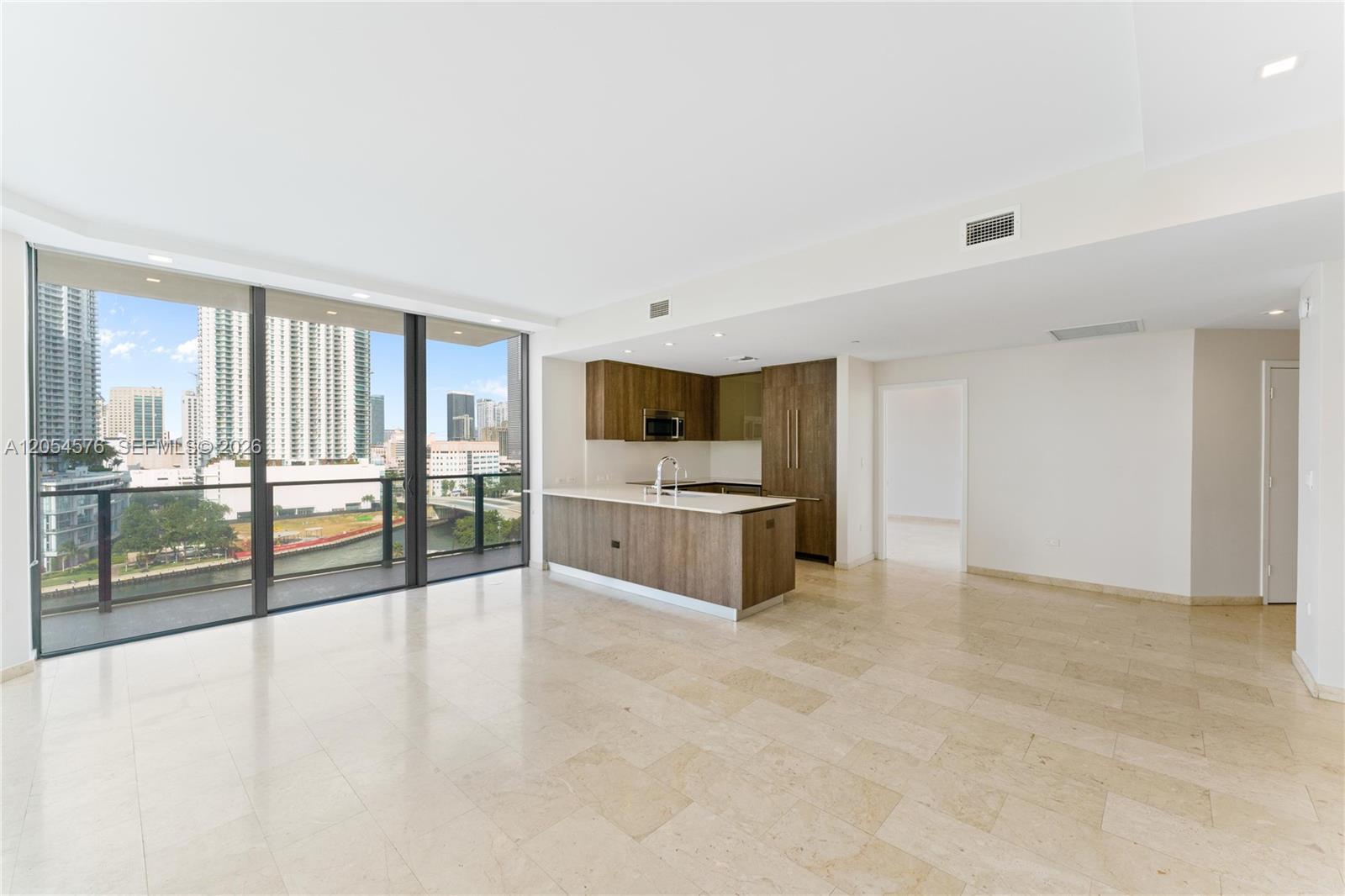 88 SW 7th St # 712, Miami FL 33130