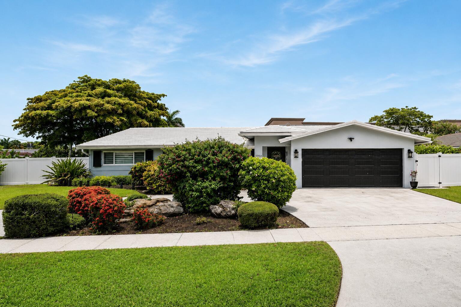 3203 NE 6th, Boca Raton FL 33431
