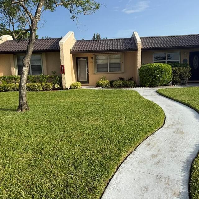166 Lake Meryl Drive, West Palm Beach FL 33411