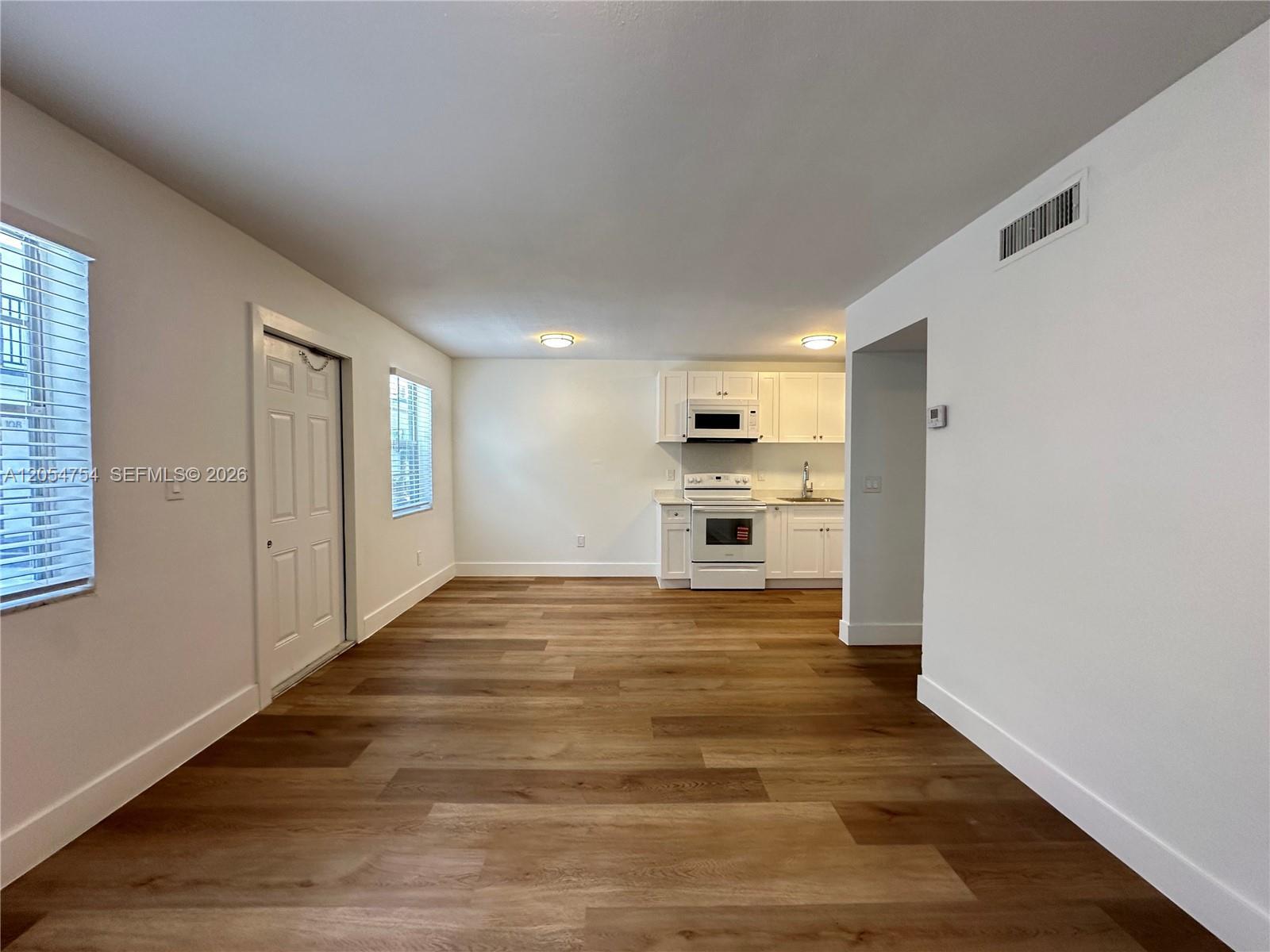 2910 Pierce St # 103, Hollywood FL 33020