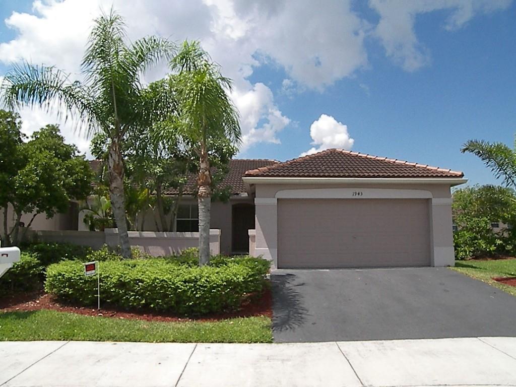 1943 Cygnus Court, Weston FL 33327