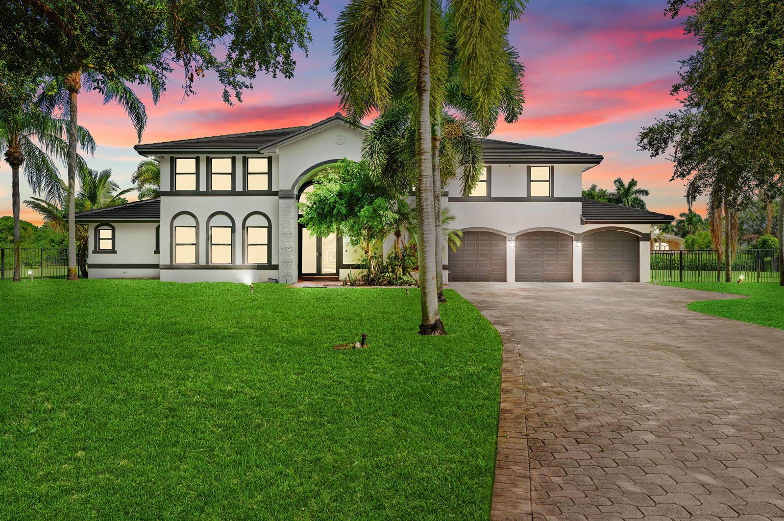 10641 SW 37TH Place, Davie FL 33328