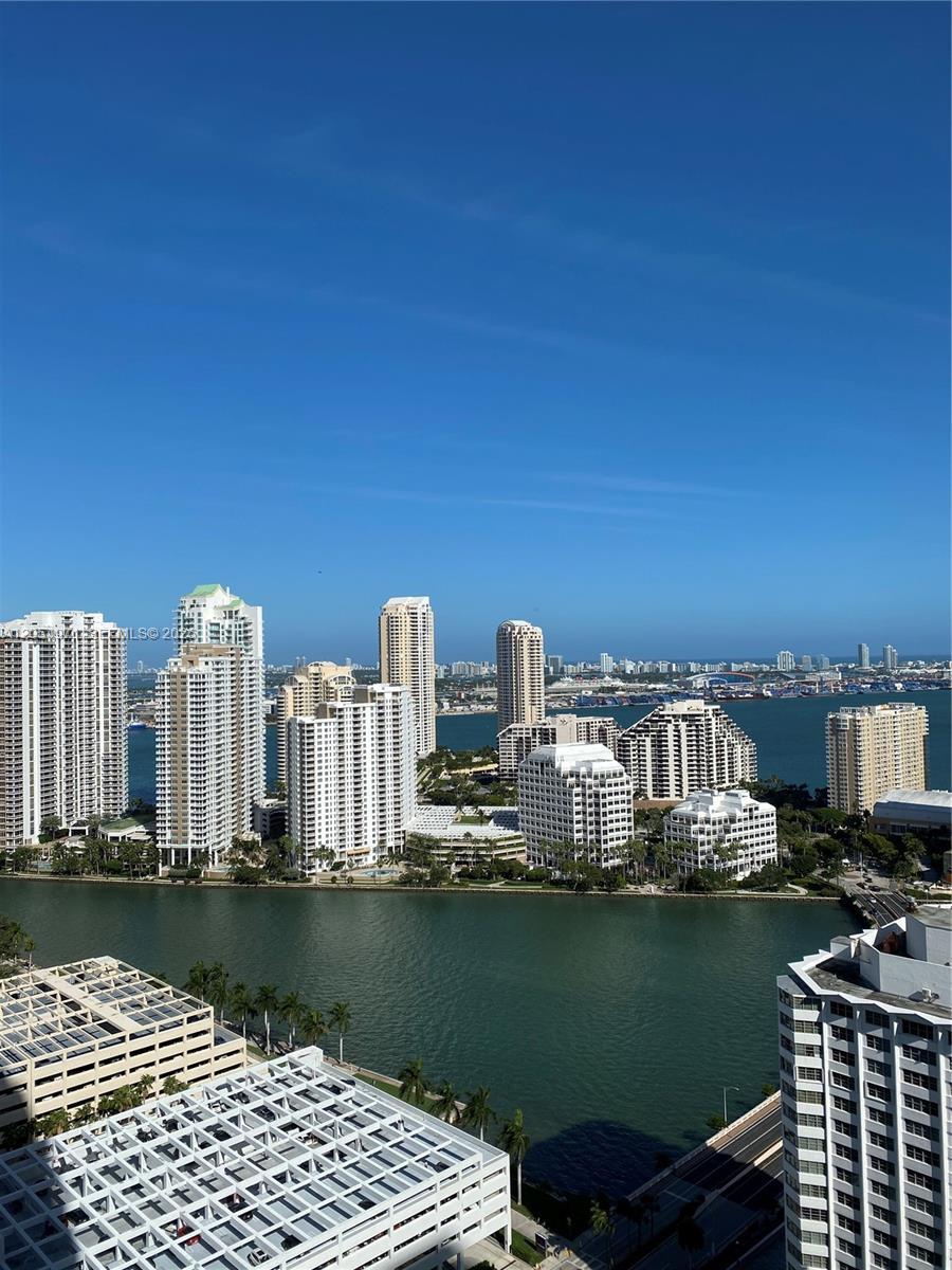 950 Brickell Bay Dr # 3208, Miami FL 33131